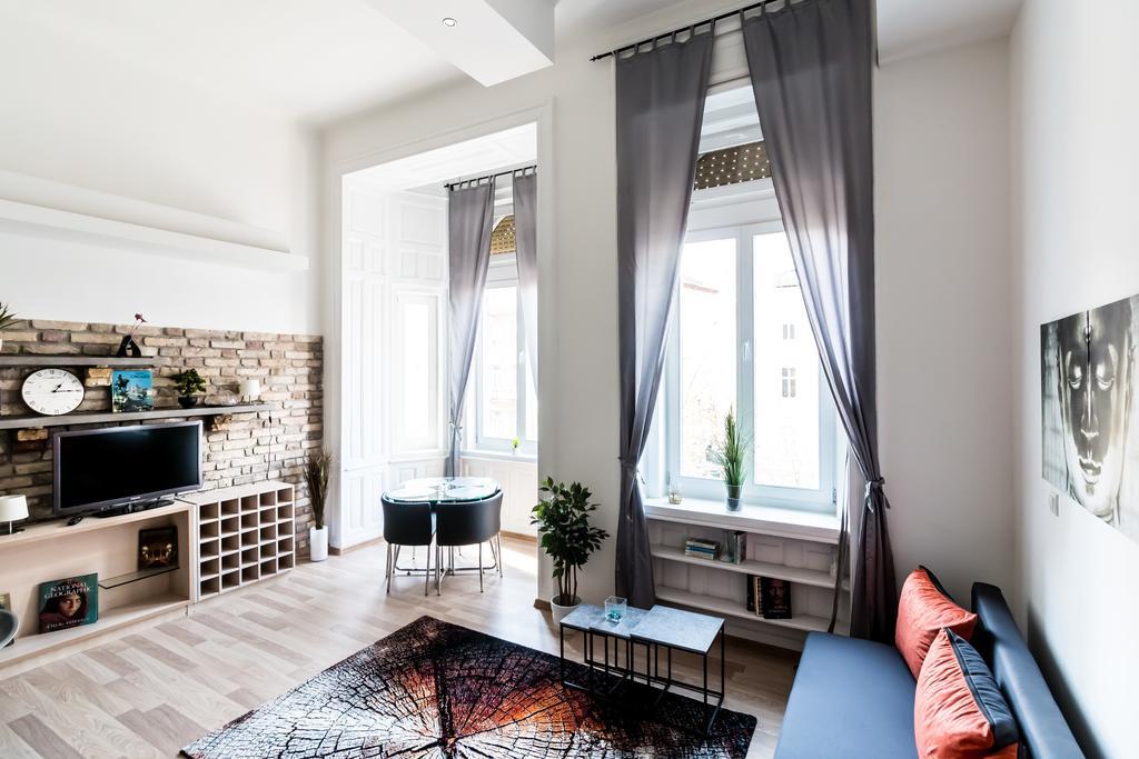 Dream Apartment *
