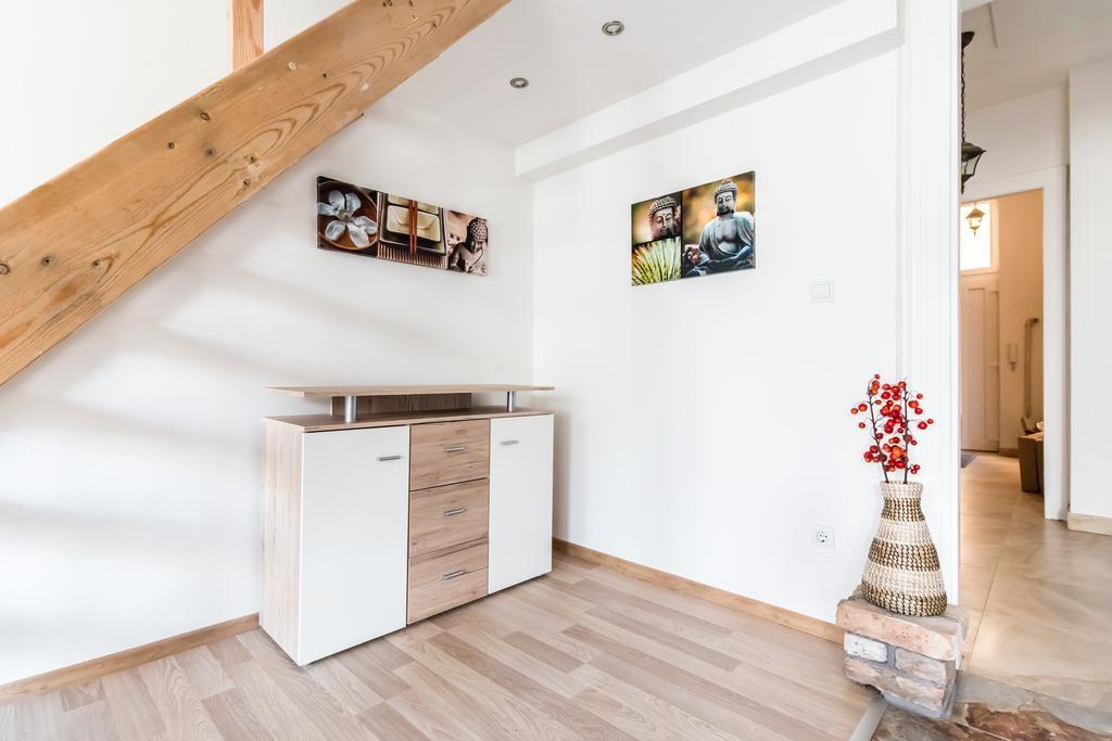 Apartment Dream